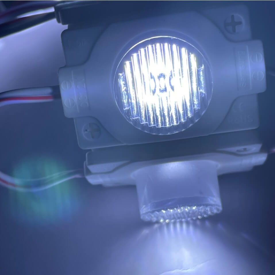 Sản phẩm có độ sáng vượt trội Đặc tính rọi 1 bóng của đèn led hắt cạnh 1.5W - 12V