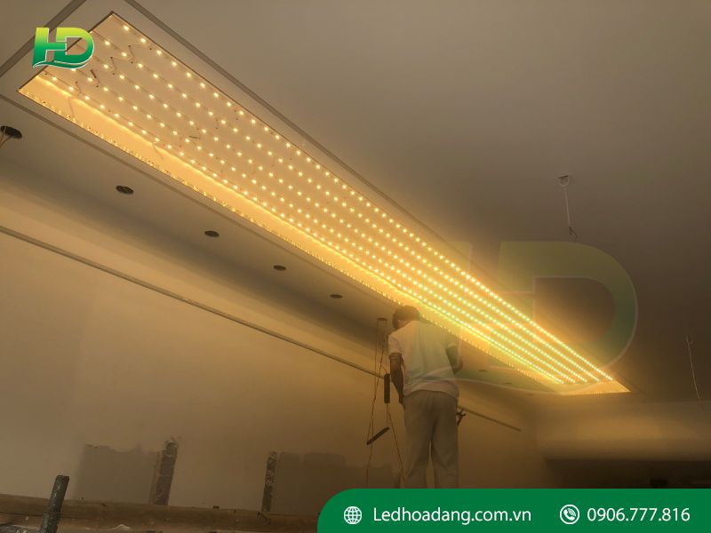 LED nhôm thanh trang trí nội thất công trình